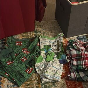 Green and Red Graphic Pajama Set Minecraft thank you sz 8 3 sets with 2 extra PJ